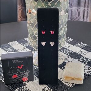 New Disney Minnie Mouse Crystal Stud Earring Set (2-Pair)